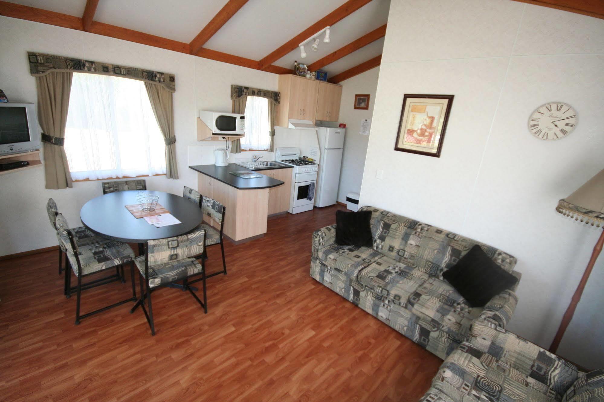 Big4 Bendigo Park Lane Holiday Park ภายนอก รูปภาพ